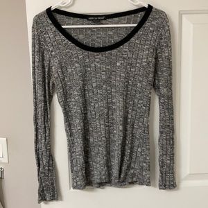 Cute grey ribbed long sleeved top